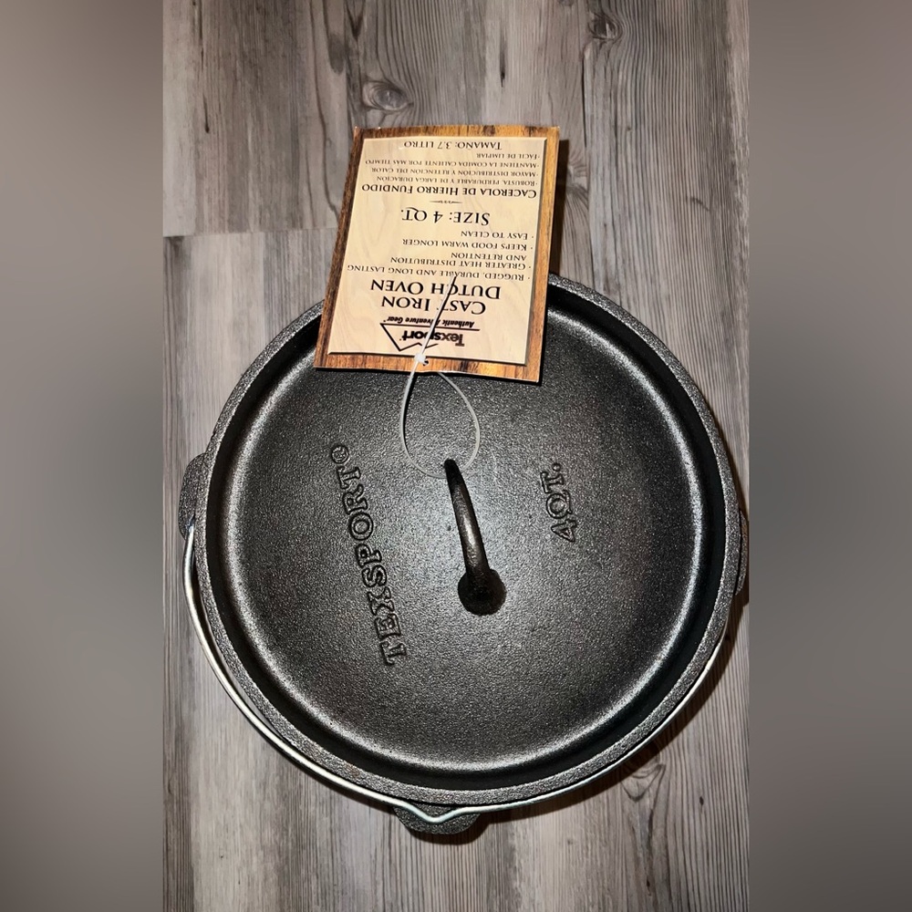 NEW Texasport Cast Iron 4Qt DUTCH OVEN Flanged Lid Outdoor Camping 4 Quart